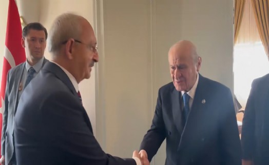 Mecliste sürpriz görüşme Bahçeli ile Kılıçdaroğlu bir araya geldi