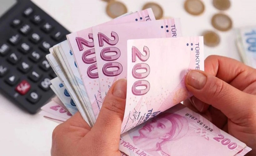 Memura ve emekliye yüzde kaç zam düşüyor? Ocak 2027 zammı için rakam verildi