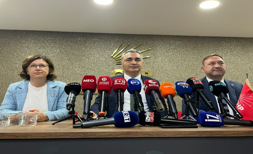 Müslim Sarı’dan çifte çıkış: 'Tugay neden aday yapıldı?', 'Soyer tahliye edilmeli'