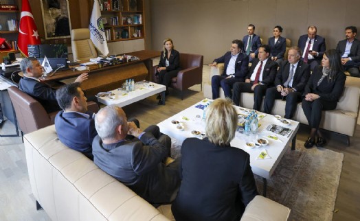 Özel'den Bakırköy Belediye Başkanı Ayşegül Ovalıoğlu'na ziyaret