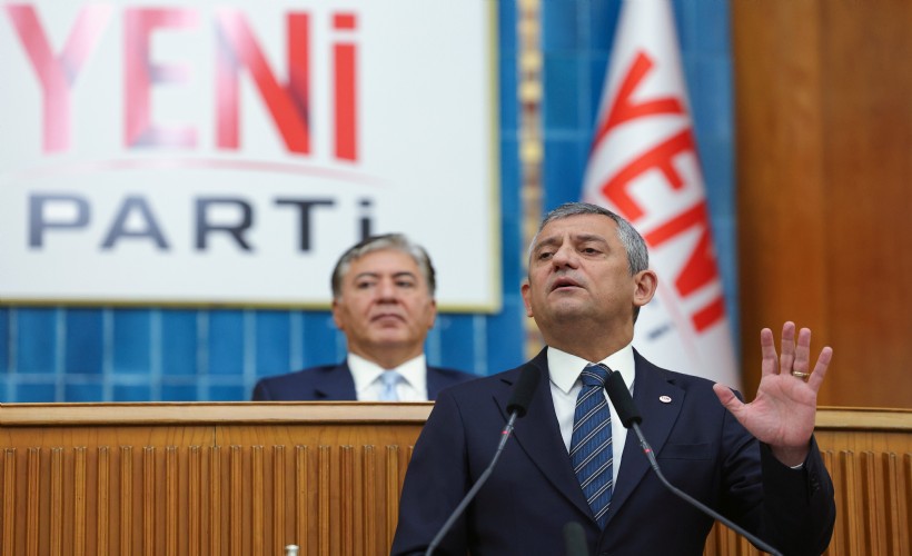 Özel’den AK Parti'ye giden başkanlara sert tepki: Satıp gidenler haindir! Hain oğlu haindir!