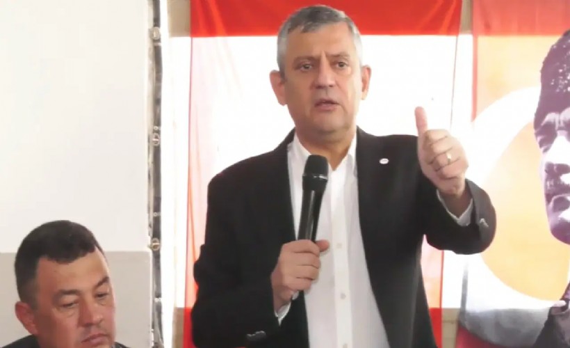 Özgür Özel Bursa'da üzüm üreticileriyle buluştu: 'Size ant olsun ki yüzünüzü güldüreceğiz'