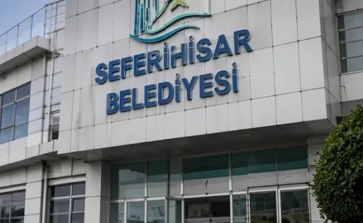 Seferihisar'a Sayıştay'dan uyarı yağdı! İhalesiz 13 araç, sınırı aşan personel gideri...