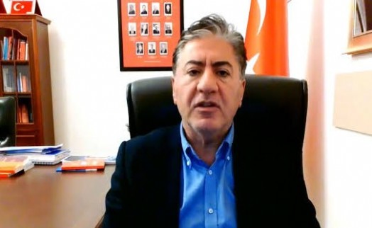 YENİ Partili Emir'den Cemil Tugay'a sert sözler: 'Döneklik, omurgasızlık! Sokağa çıkmamalı'