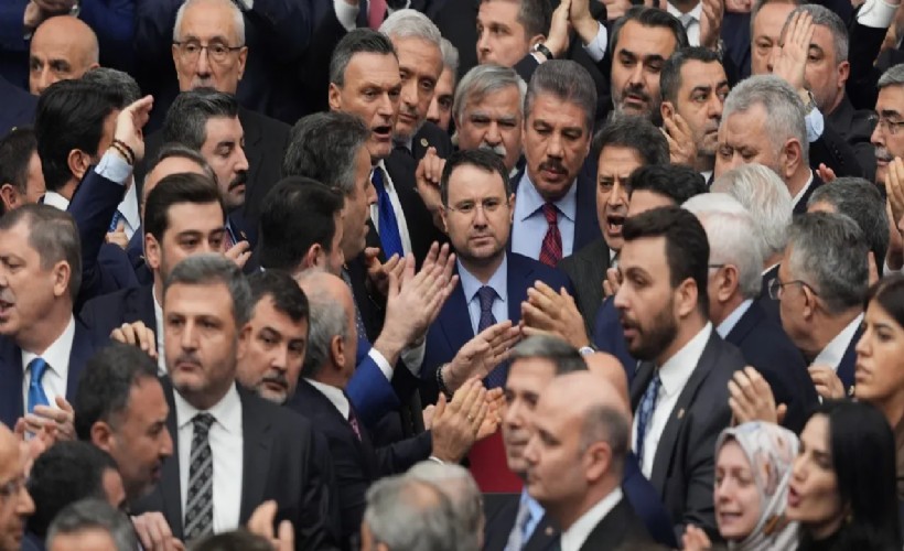 AK Parti'de 'yeni bakan' kulisi