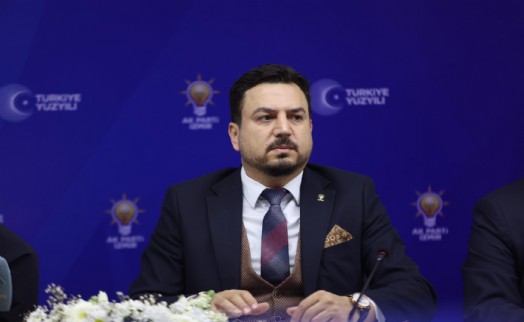 AK Partili Narlı'dan Alsancak'taki yürüyüşe sert tepki: Derdiniz demokrasi değil islamofobi!