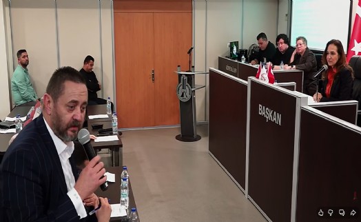 Karşıyaka Meclisi'nde işçi krizi gerginliği: 'Çalışanlar intiharın eşiğinde'