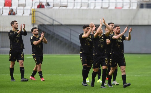Altay sahasında Bornova'yı ağırlıyor