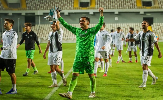 Altay'a derbi öncesi kaleci şoku: Semih 6 hafta yok