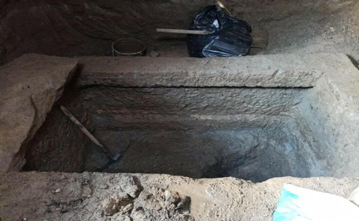 Altyapı çalışmasında lahit bulundu