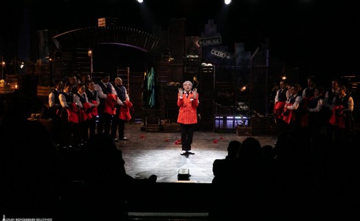 Arturo Ui’nin Önlenebilir Tırmanışı ayakta alkışlandı