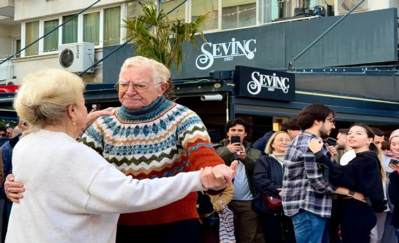 Aşkın melodileri Alsancak’ta yükseldi