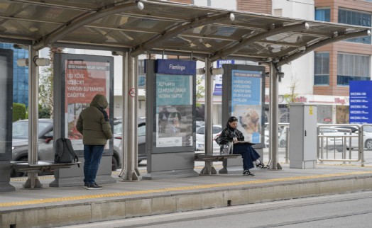 Ataşehir Kavşağı Tramvay Durağı'nın adı Flamingo oldu