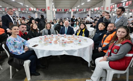 Başkan Pehlivan, iftarı belediye ailesiyle karşıladı