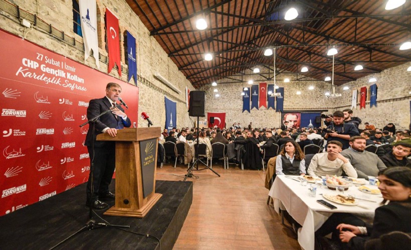 Başkan Tugay CHP İzmir İl Gençlik Kolları’nın iftarında konuştu: 'Burası İzmir, başka hiçbir yere benzemez'