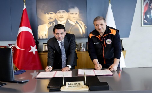 Bayraklı'da afet ve iklim risklerine karşı iş birliği protokolü imzalandı