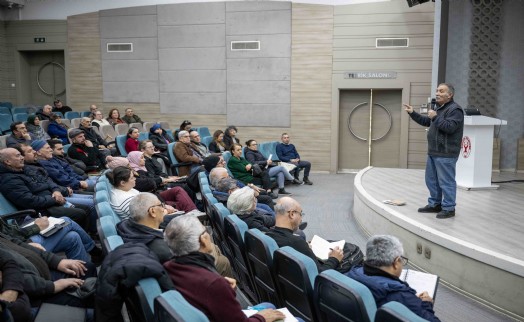 Bornova'nın 10. Arıcılık Kursu 100 kursiyerle başladı