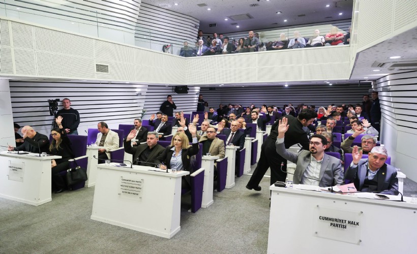 Buca Meclisi'nde çifte vefa!