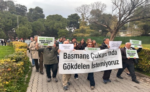 Büyükşehir'de ‘Basmane Çukuru' eylemi: İdari tercih değil kent suçu!