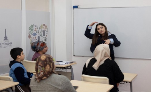 Büyükşehir'den gebelikten 3 yaşına kadar ücretsiz sağlık ve eğitim desteği