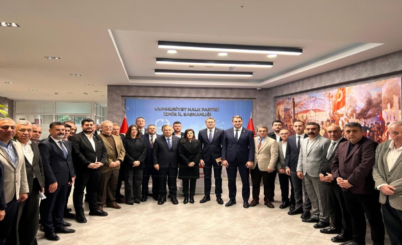 CHP Genel Merkez’den İzmir'e dikkat çeken talimat: Sosyal medyada görünür olun!