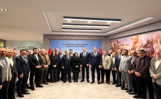 CHP Genel Merkez'den İzmir'e dikkat çeken talimat: Sosyal medyada görünür olun!
