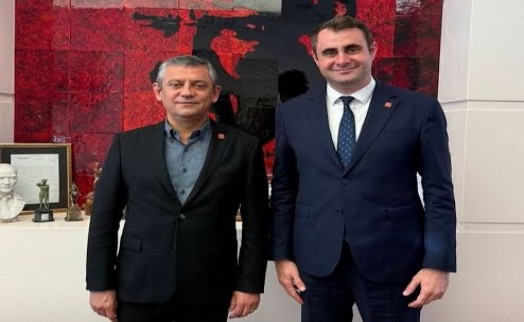 Çağatay Güç'ten CHP lideri Özel'e destek; Ne baskı durdurur ne iftira sarsar