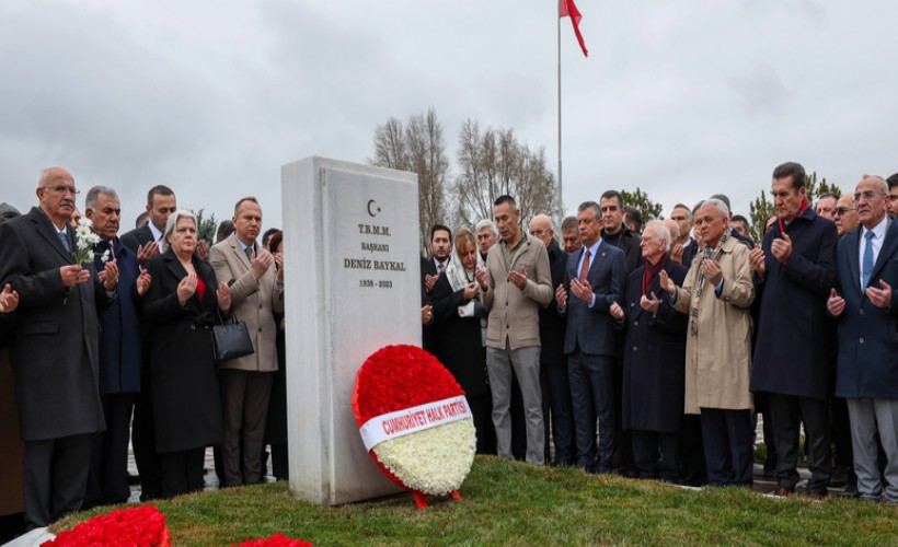 Deniz Baykal vefatının 3. yılında mezarı başında anıldı