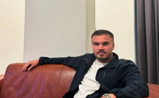 Direğe çarpan genç motosikletli hayatını kaybetti