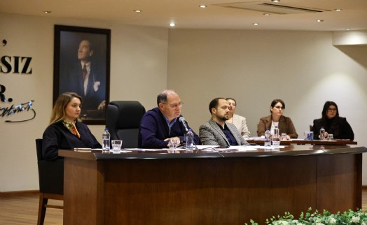Efes Selçuk Meclisi'nde sosyal projeler öne çıktı: Kapalı havuz hizmete açılıyor!