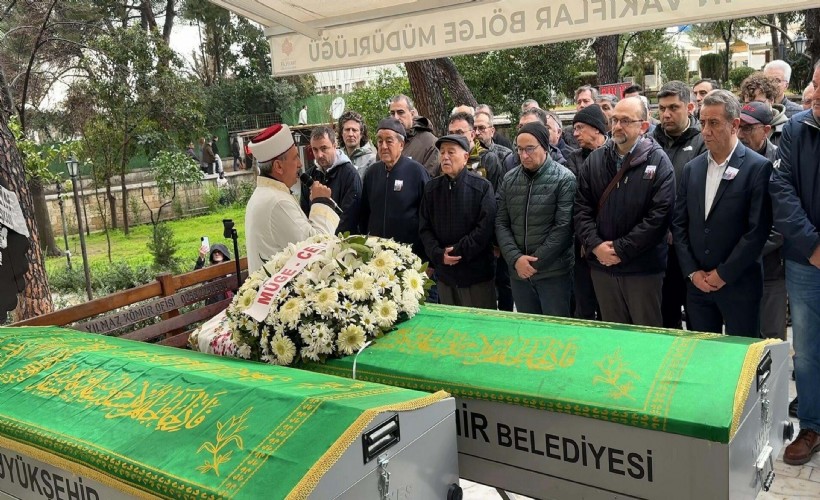 Evlerinde öldürülmüş halde bulunan çift, toprağa verildi