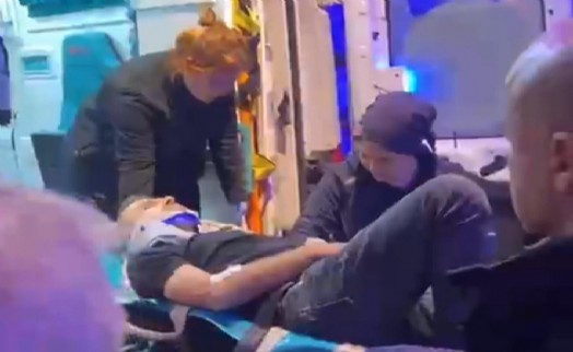 Firari hükümlü polisleri görünce ikinci kattan atladı!