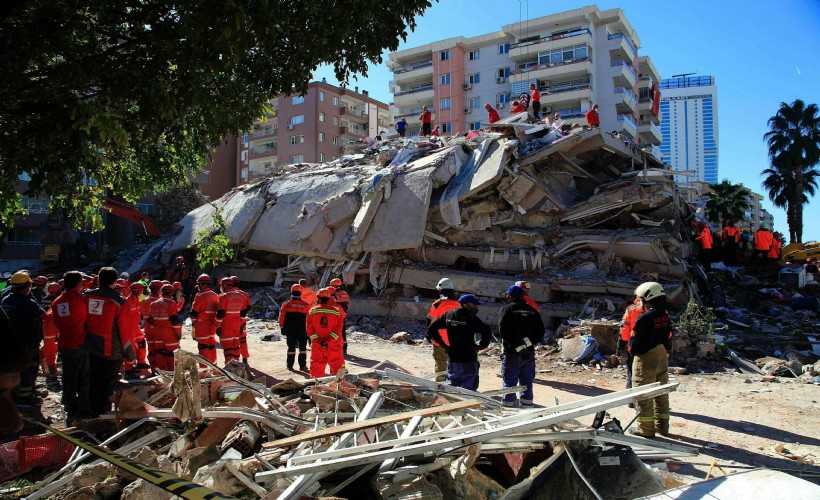 İzmir'de olası 6 üzeri depremde yıkım daha fazla olacak!