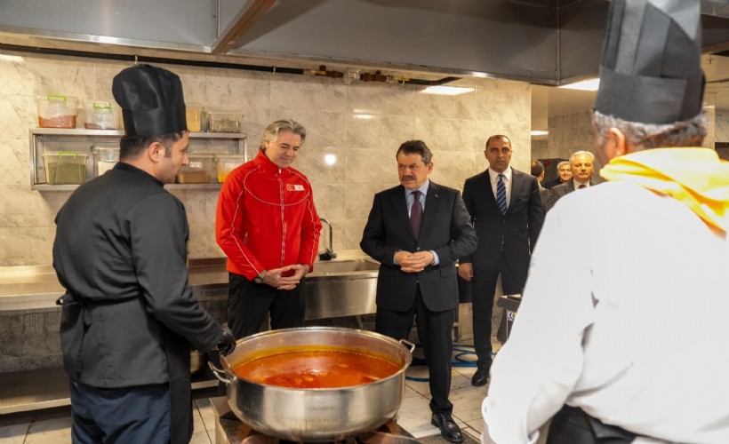 İzmir'den Türkiye'ye örnek denetimli serbestlik uygulaması: İki bin kişiye iftar