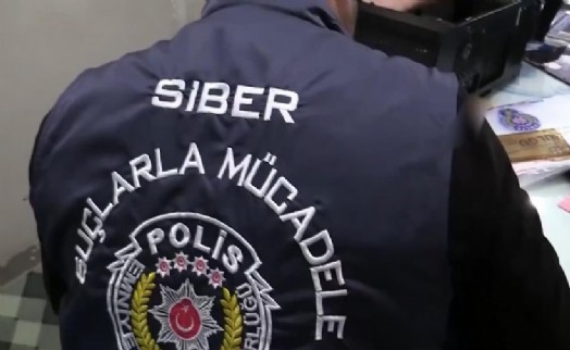 İzmir'de siber dolandırıcılara büyük darbe!
