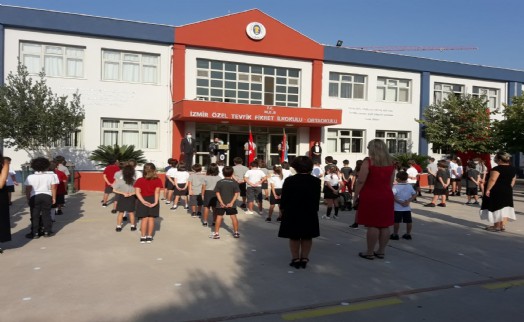 İzmir'deki özel okulda ‘Din' ve Erdoğan soruları!