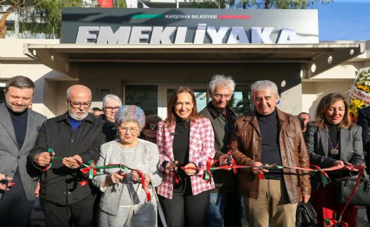 Karşıyaka'da bir açılış daha: Çınarlar ‘Emekli Yaka'ya kavuştu!