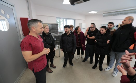 Konak'ta kalpleri ısıtan buluşma