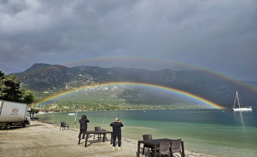 Muğla'da sağanak sonrası çifte gökkuşağı şöleni