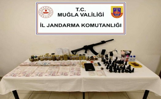 Muğla'da uyuşturucu operasyonlarında 2 tutuklama