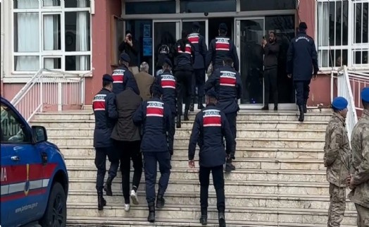 Organize zehir ticareti yapan şüpheliler operasyonla yakalandı!