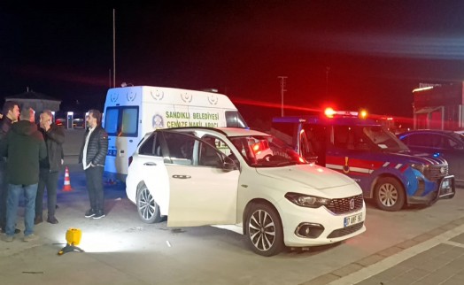 Park halindeki otomobilde erkek cesedi bulundu