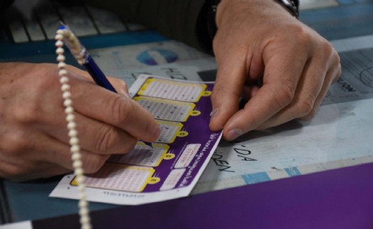 Şans İzmir'e vurdu: 30 liralık kolonla 15 milyon kazandı