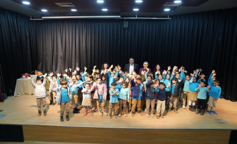 Seferihisar'dan miniklerden Yetişkin'e anlamlı ziyaret!