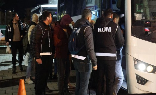 Sendika'dan Buca operasyonu sonrası yargıya 'masumiyet karinesi' çıkışı
