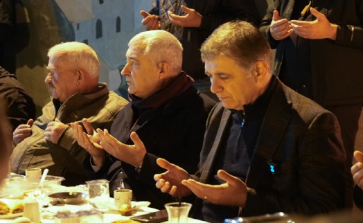 Tugay ve Türkmen sahurda buluştu