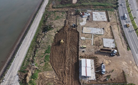 Urla'nın dört bir yanında eş zamanlı çalışmalar devam ediyor
