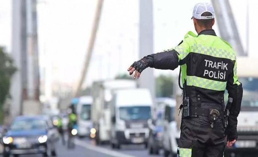 Yeni trafik düzenlemesi Meclis'ten geçti: Cezalar artırıldı kurallar değişti!