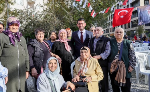 Bayraklı’da Yaşlılar Haftası sosyal ve sağlık programlarıyla geçiyor