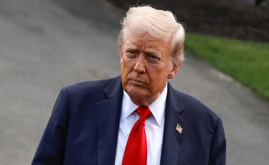 ABD Başkanı Trump'tan İran'a yeni tehdit: 'Bugün bizi çok sert vuracaklarmış, yapmamaları daha iyi olur...'
